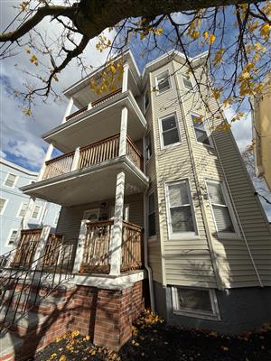 2 bed, 1 bath apartment for rent at 190 Sherman St Unit 2, North Cambridge — photo 3 of 15
