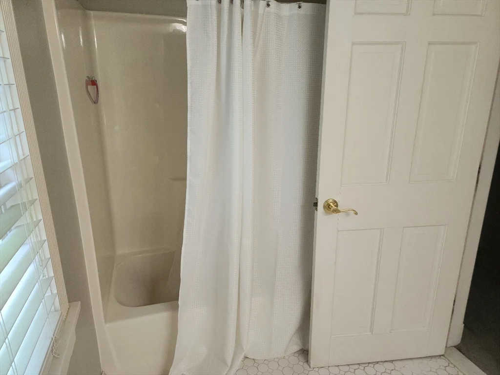 3 bed, 2 bath apartment for rent at 190 Southville Rd Unit 190, Southborough — photo 14 of 16