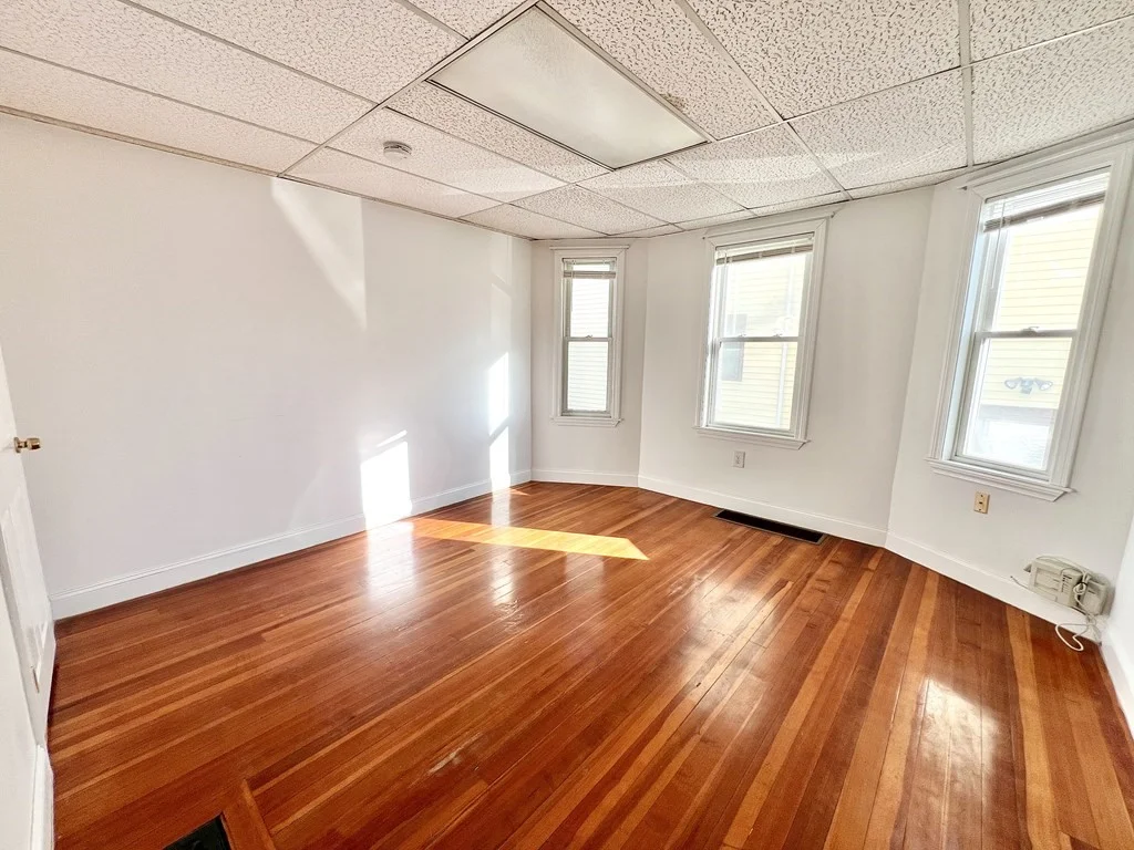 2 bed, 1 bath apartment for rent at 190 Sylvan St Unit 1, Malden — photo 6 of 16