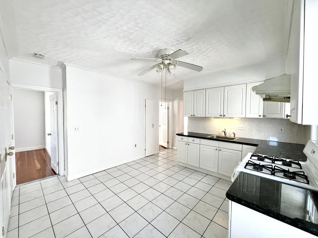2 bed, 1 bath apartment for rent at 190 Sylvan St Unit 1, Malden — photo 12 of 16