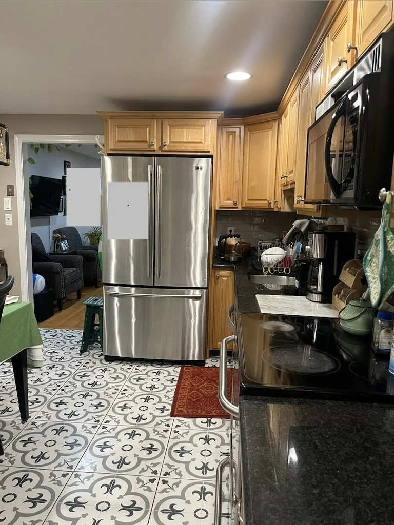 2 bed, 1 bath apartment for rent at 190 Sylvan St Unit 2, Melrose — photo 3 of 16