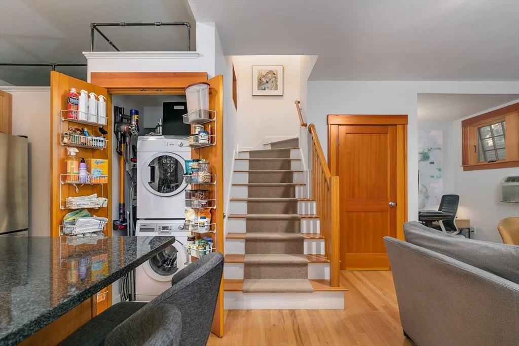 1 bed, 1 bath apartment for rent at 190 Tremont St Unit 2, Union Square — photo 3 of 17