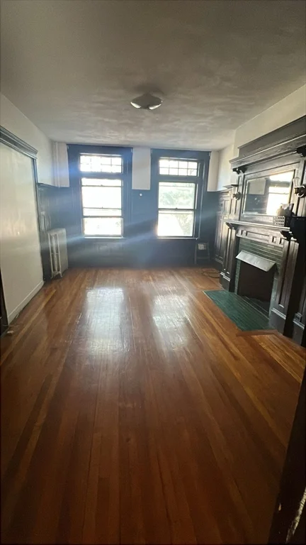 4 bed, 2 bath apartment for rent at 1901 Beacon St Unit 12K, Brookline — photo 3 of 13