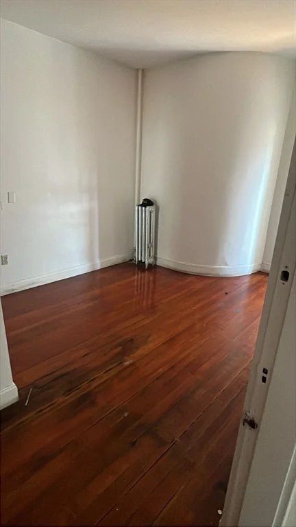 4 bed, 2 bath apartment for rent at 1901 Beacon St Unit 12K, Brookline — photo 4 of 13