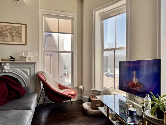 1 bed, 1 bath apartment for rent at 1902 Washington St Unit 5, Roxbury