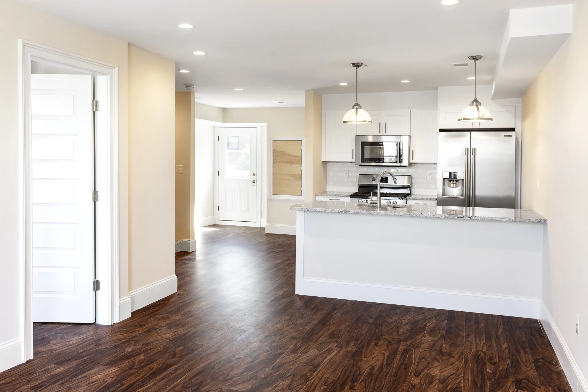 4 bed, 2 bath apartment for rent at 1902 Washington St Unit 7, Roxbury — photo 2 of 21