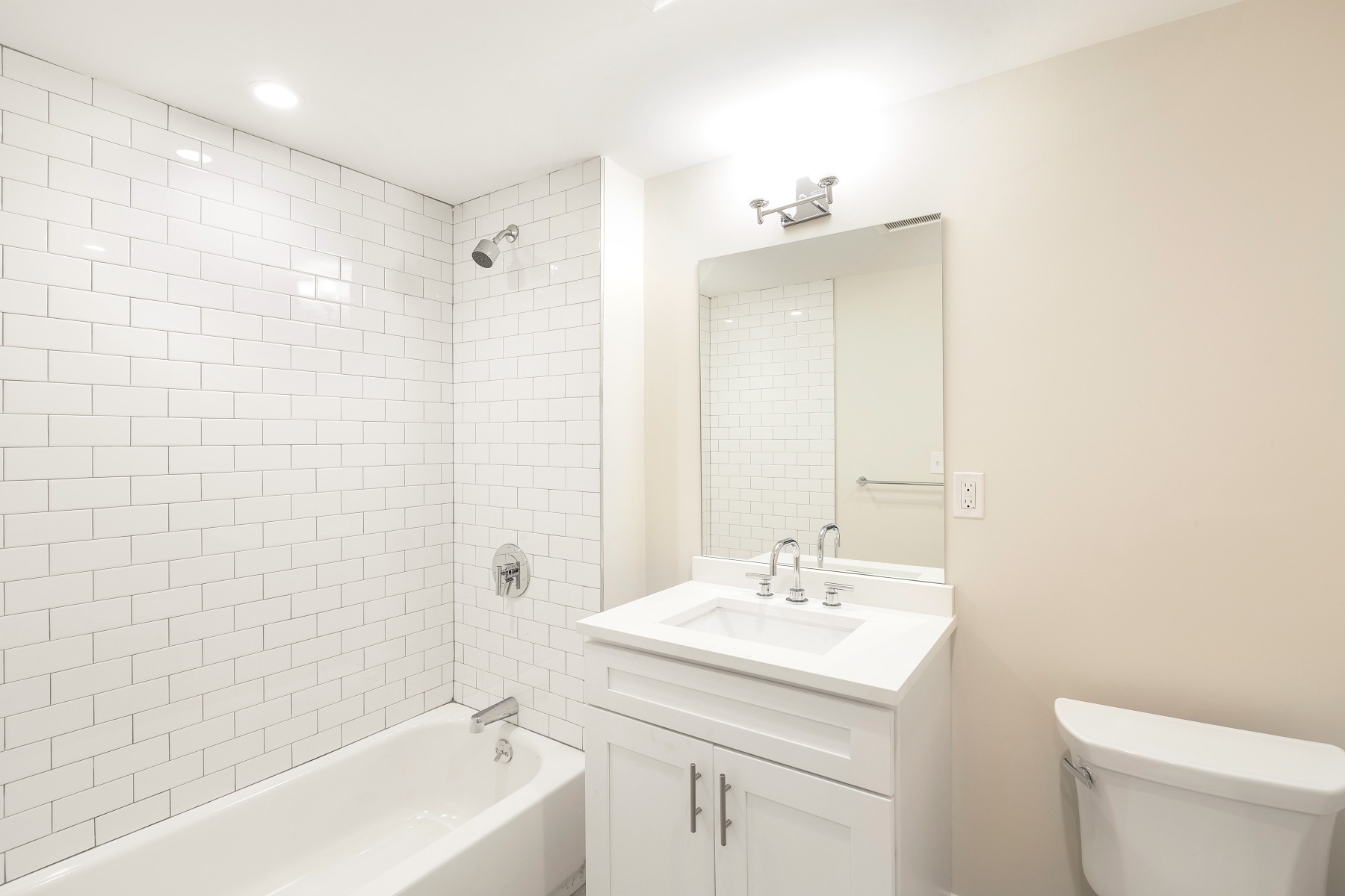 3 bed, 2 bath apartment for rent at 1902 Washington St Unit Townhous, Roxbury — photo 6 of 18