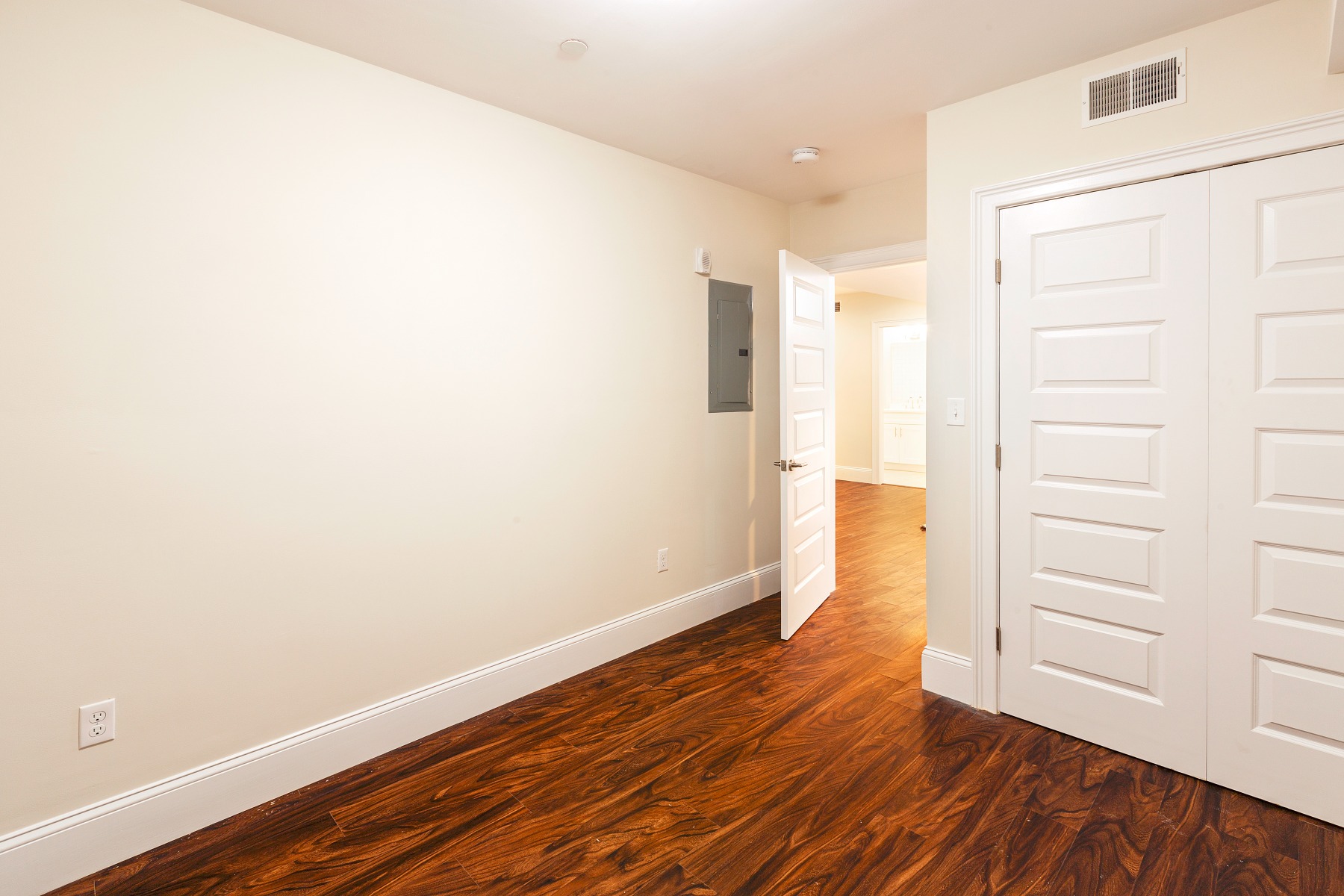 3 bed, 2 bath apartment for rent at 1902 Washington St Unit Townhous, Roxbury — photo 7 of 18