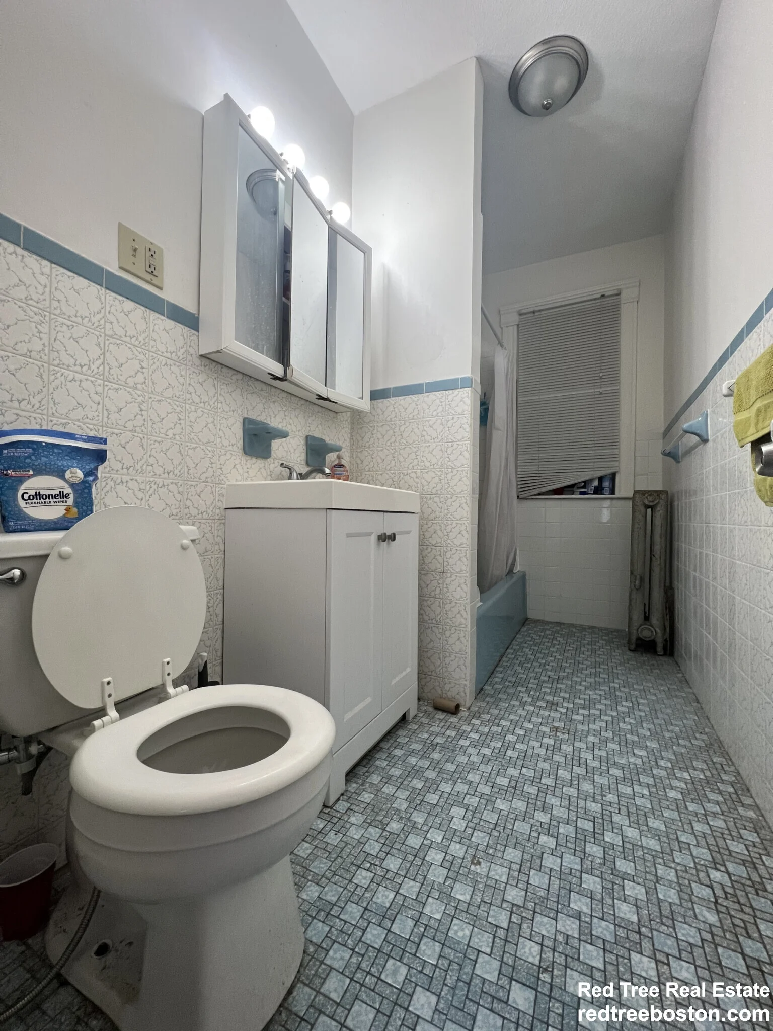 4 bed, 2 bath apartment for rent at 1905 Beacon St Unit 2F, Brookline — photo 13 of 16