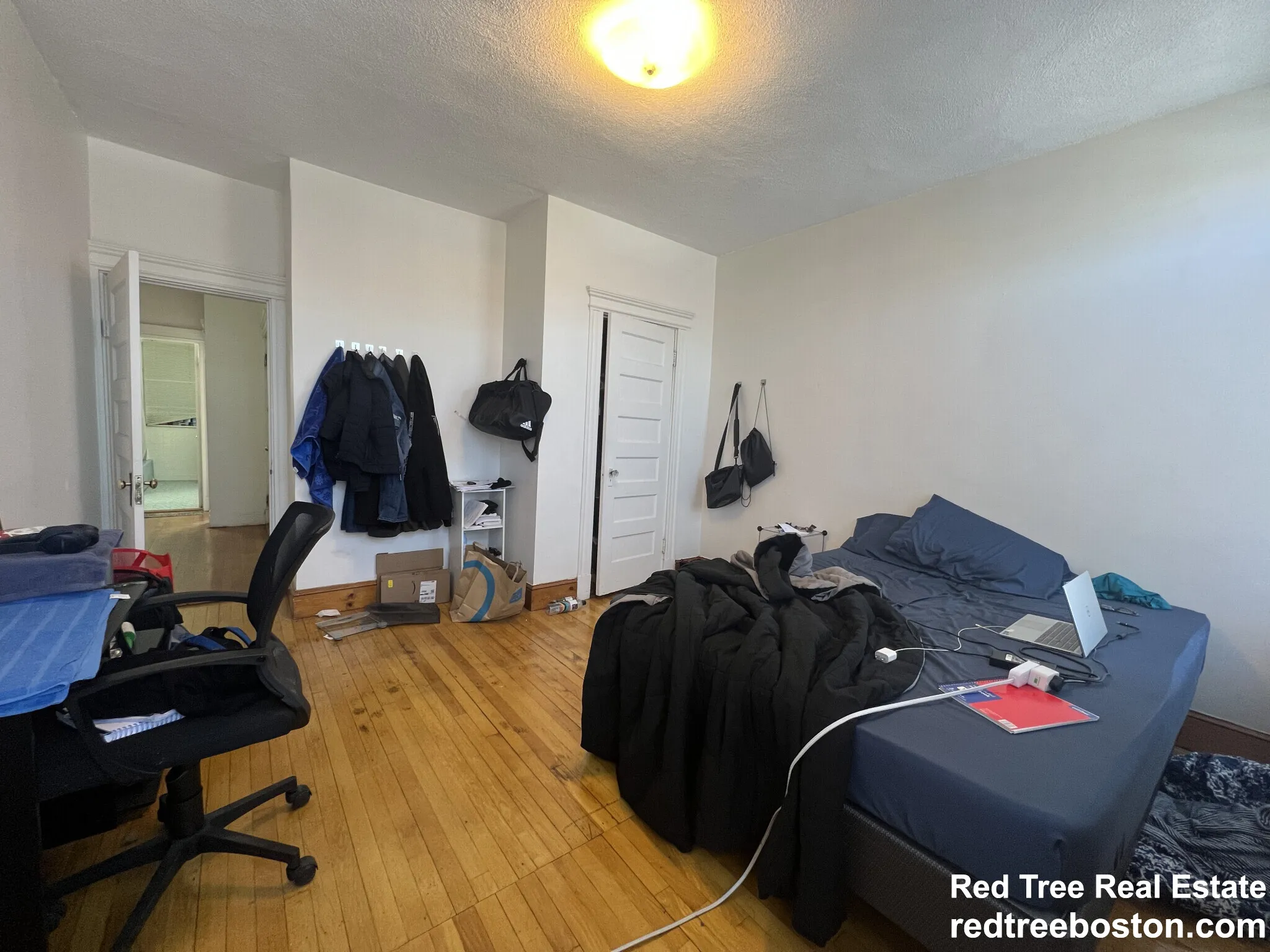 4 bed, 2 bath apartment for rent at 1905 Beacon St Unit 2F, Brookline — photo 9 of 16