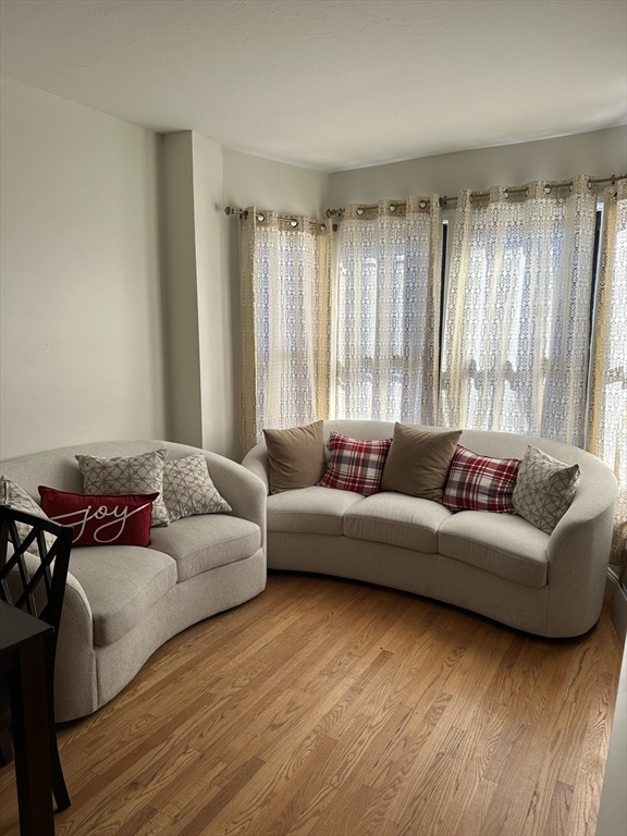 3 bed, 1 bath apartment for rent at 1905 Columbus Ave Unit 3, Roxbury — photo 2 of 20