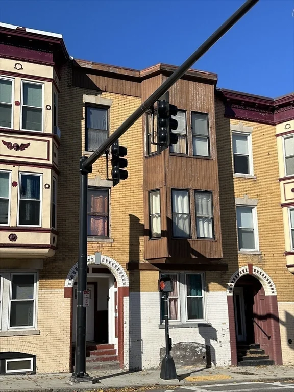 3 bed, 1 bath apartment for rent at 1905 Columbus Ave Unit 3, Roxbury — photo 20 of 20