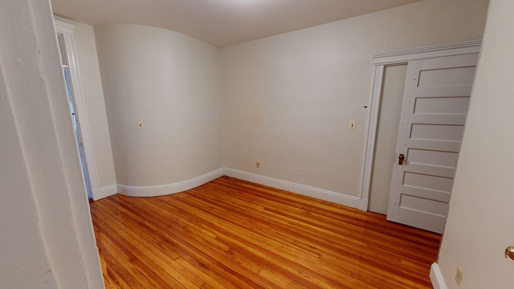 3 bed, 2 bath apartment for rent at 1906 Beacon Unit 1, Brookline — photo 7 of 11