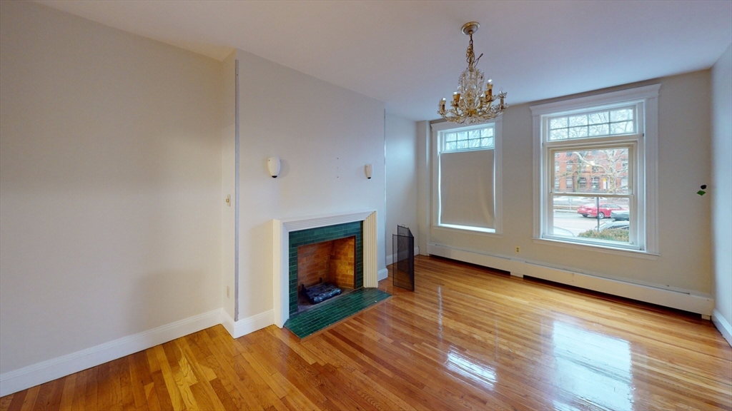 3 bed, 2 bath apartment for rent at 1906 Beacon Unit 1, Brookline — photo 3 of 11