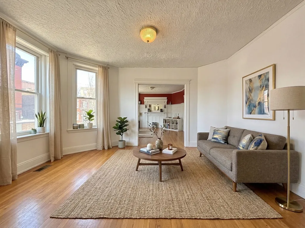 4 bed, 2 bath apartment for rent at 1908 Beacon St Unit 2, Brookline — photo 20 of 22
