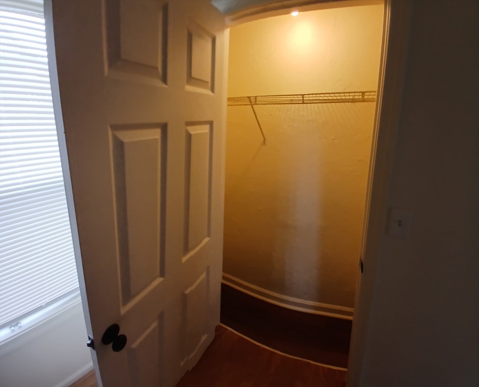 1 bed, 1 bath apartment for rent at 1909 North Main St Unit 1, Fall River — photo 6 of 11