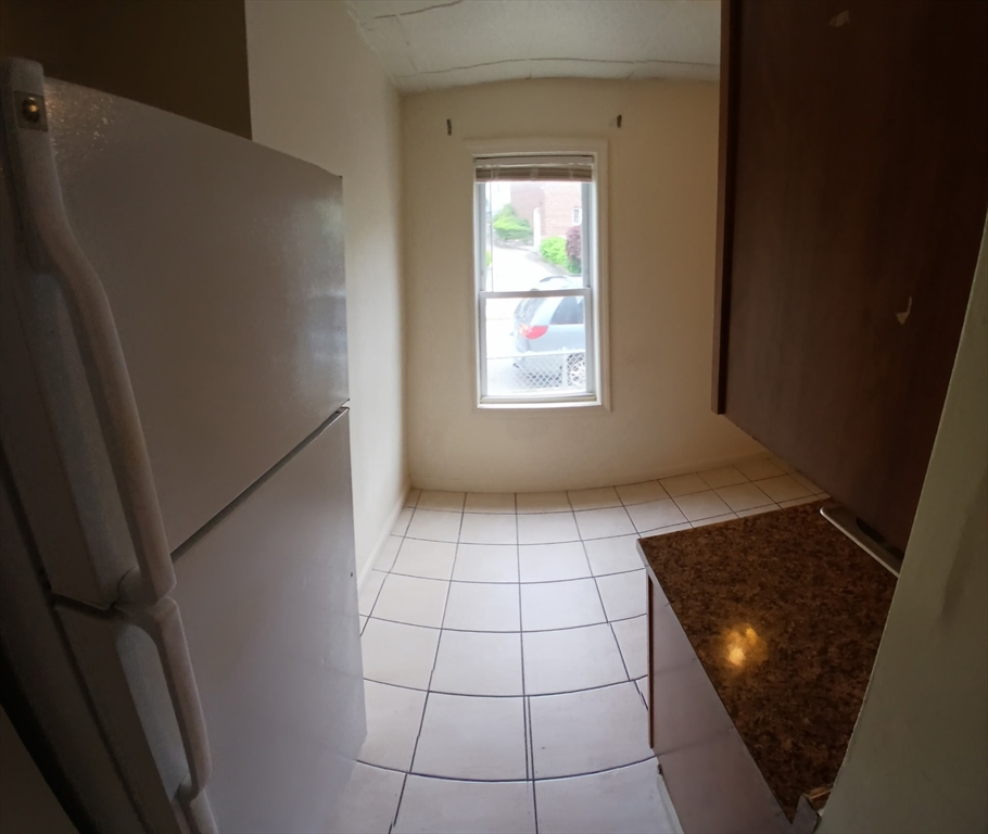 1 bed, 1 bath apartment for rent at 1909 North Main St Unit 1, Fall River — photo 9 of 11