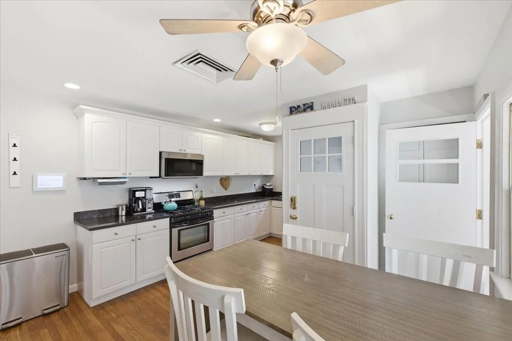 3 bed, 2 bath apartment for rent at 191-193 Cornell St Unit 2, Roslindale — photo 5 of 40