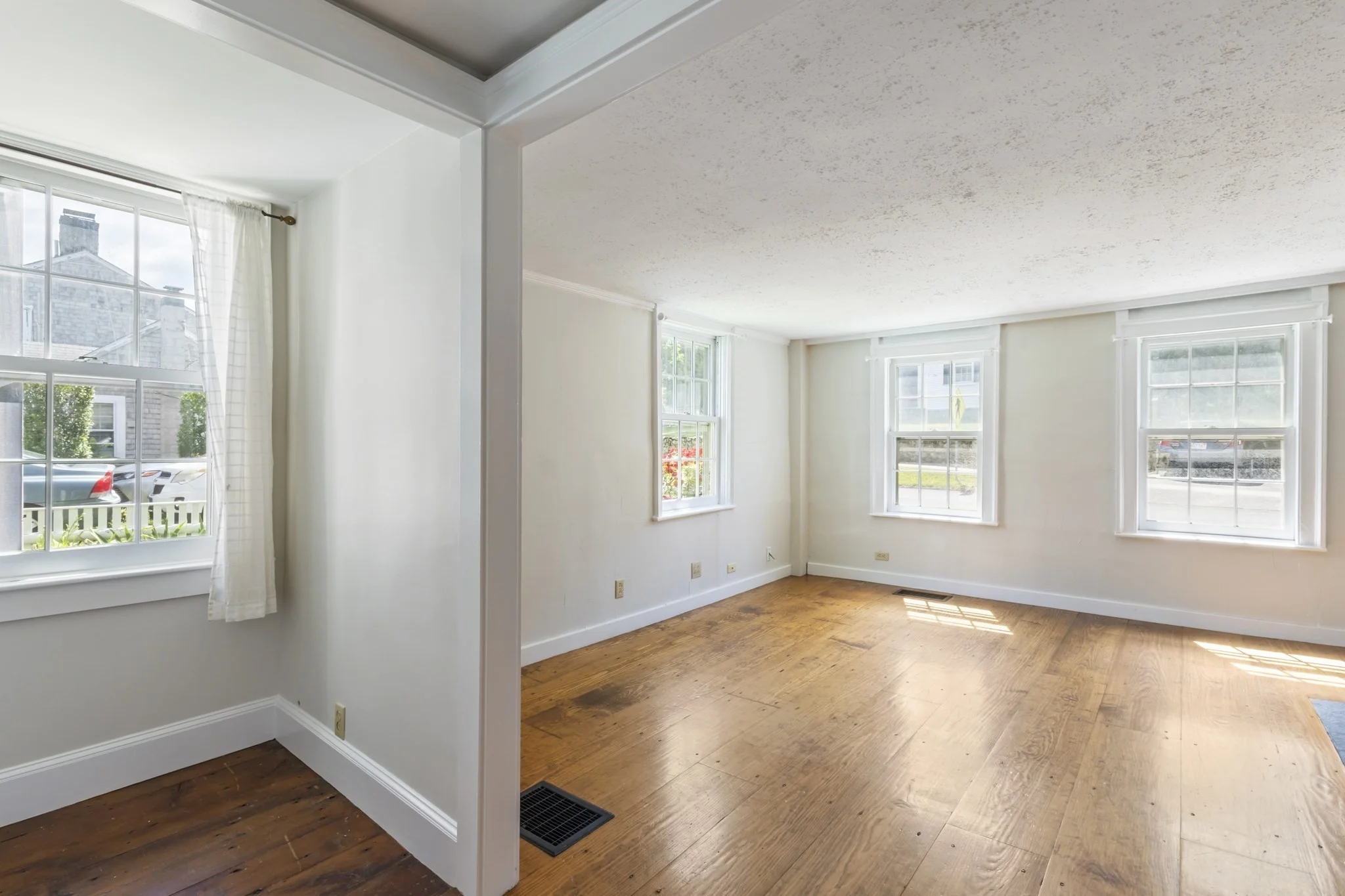 2 bed, 1 bath apartment for rent at 191-193 South St Unit 1, Hingham — photo 14 of 22
