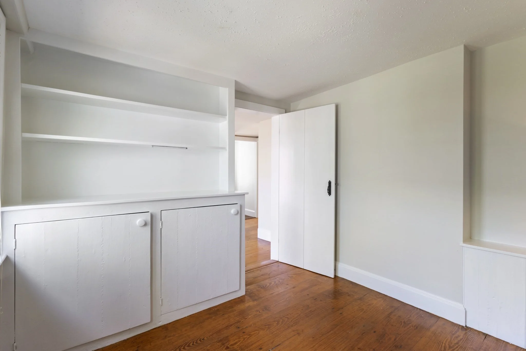 2 bed, 1 bath apartment for rent at 191-193 South St Unit 1, Hingham — photo 13 of 22