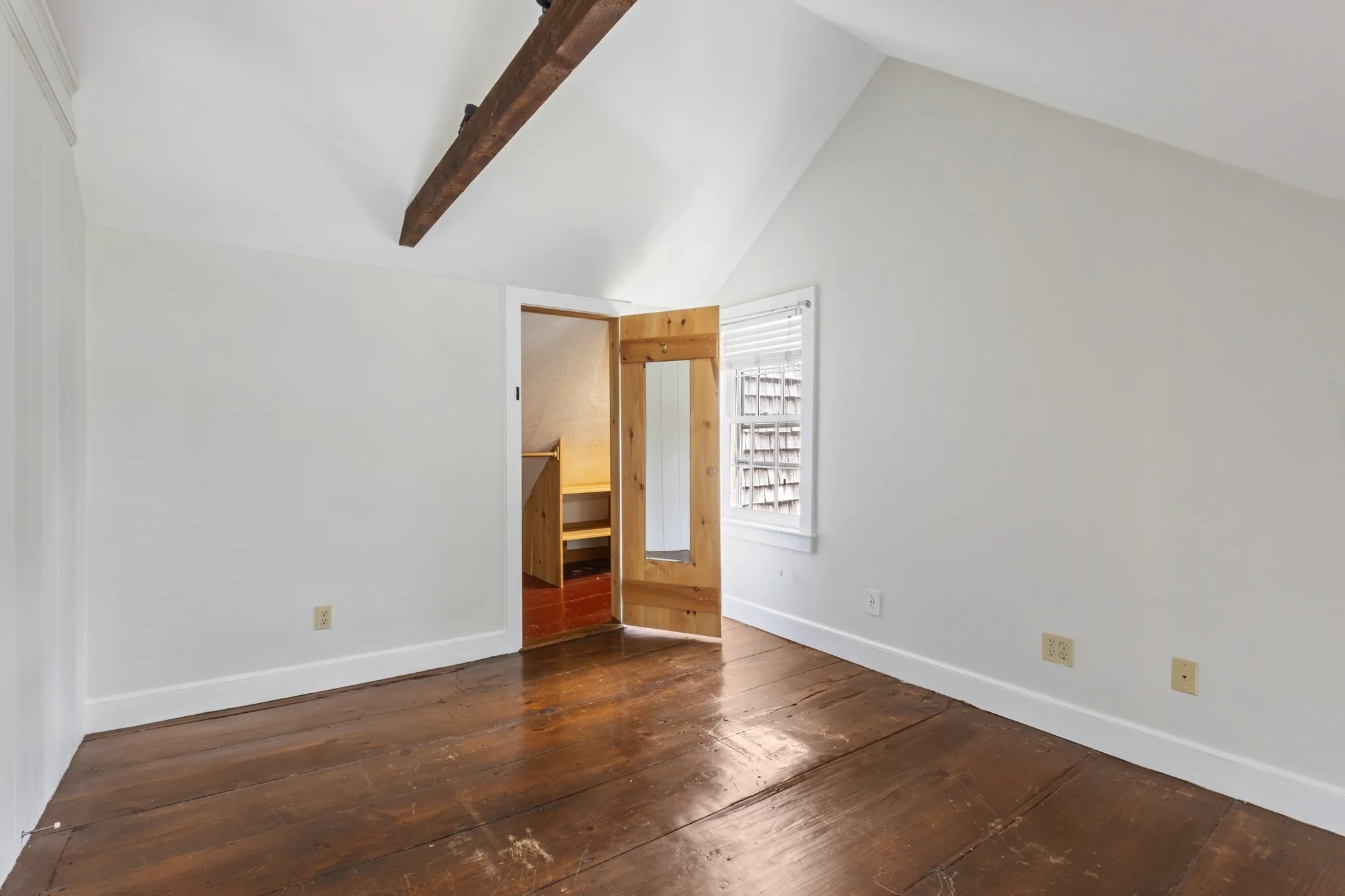 2 bed, 1 bath apartment for rent at 191-193 South St Unit 1, Hingham — photo 17 of 22