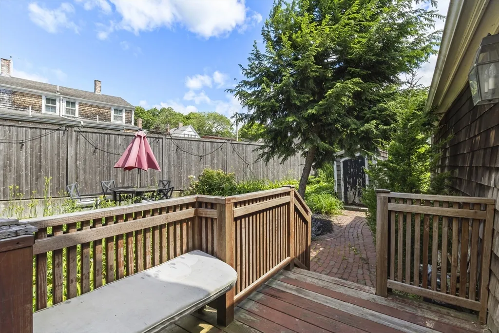 2 bed, 1 bath apartment for rent at 191-193 South St Unit 1, Hingham — photo 16 of 23