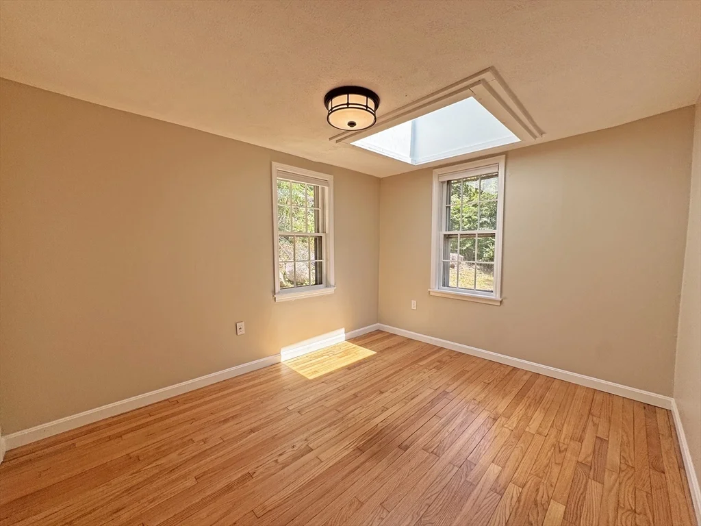 3 bed, 2 bath apartment for rent at 191-195 Weston St Unit 191, Waltham — photo 6 of 13