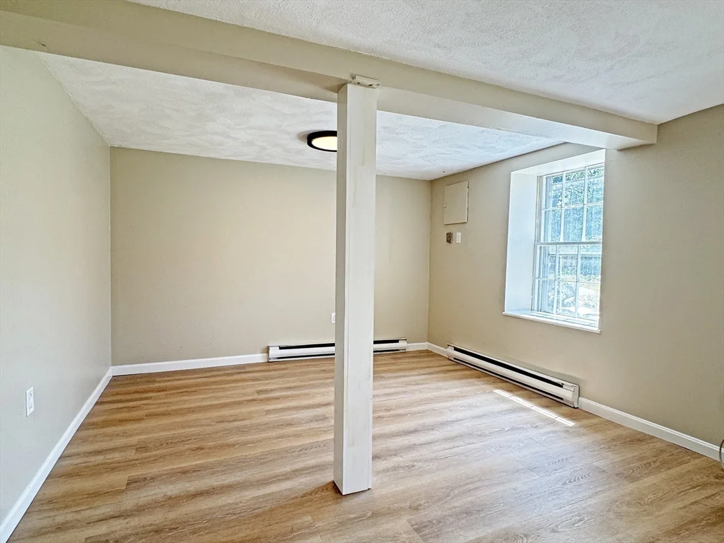 3 bed, 2 bath apartment for rent at 191-195 Weston St Unit 191, Waltham — photo 10 of 13