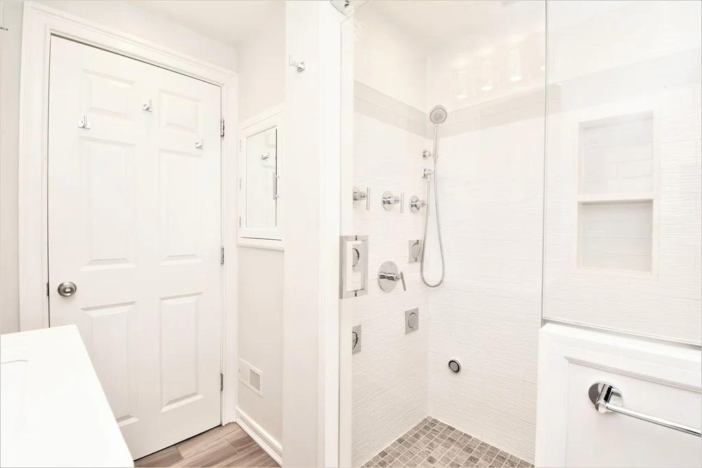 3 bed, 1 bath apartment for rent at 191 Adams St Unit 1, South Waltham — photo 12 of 32