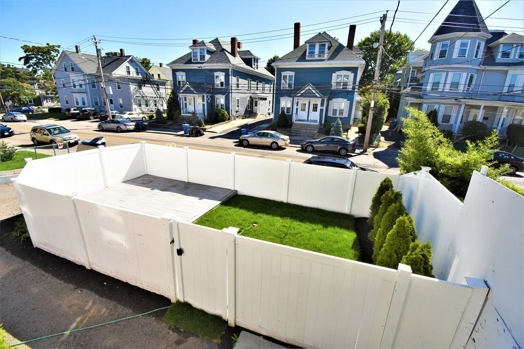 3 bed, 1 bath apartment for rent at 191 Adams St Unit 1, South Waltham — photo 3 of 32