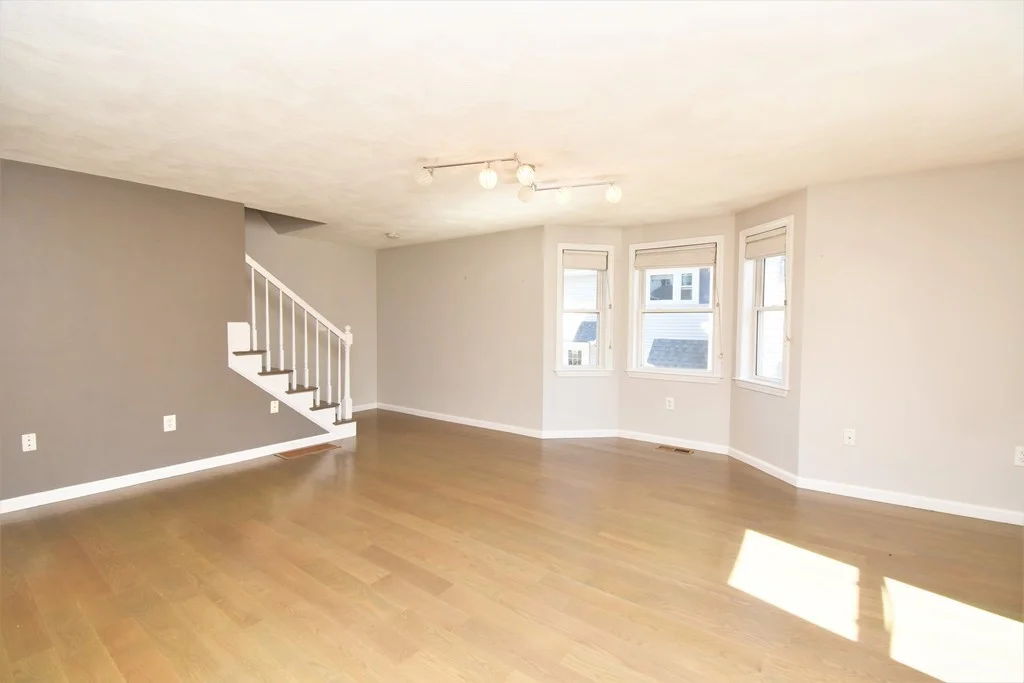 3 bed, 1 bath apartment for rent at 191 Adams St Unit 1, South Waltham — photo 23 of 32