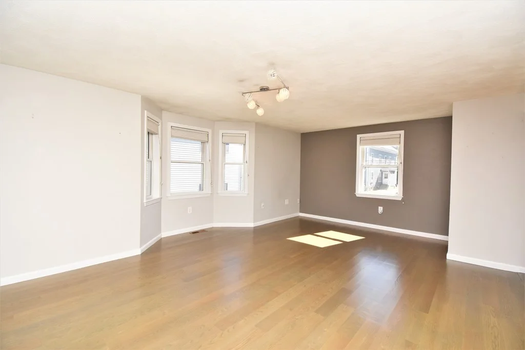 3 bed, 1 bath apartment for rent at 191 Adams St Unit 1, South Waltham — photo 14 of 32