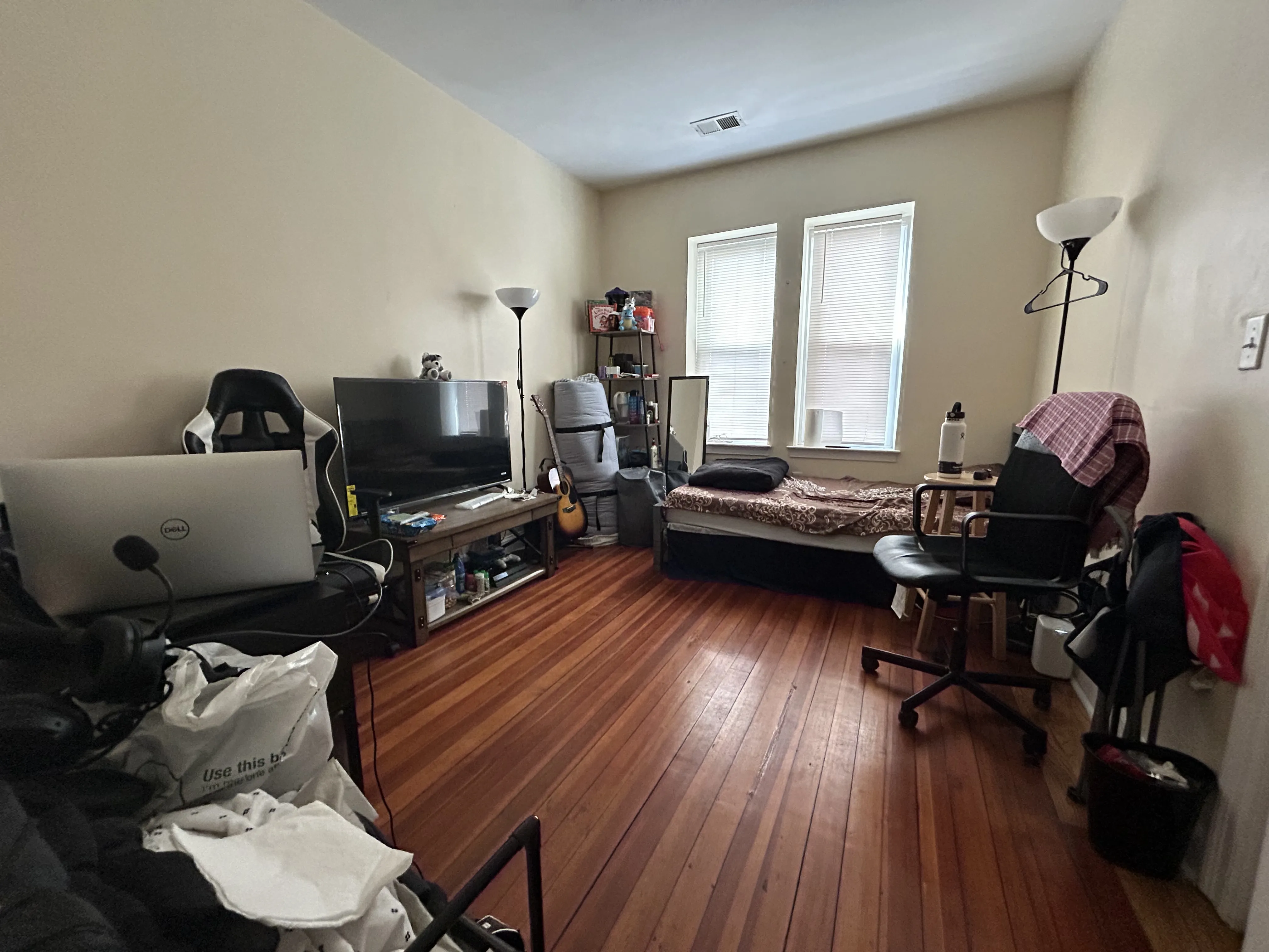 4 bed, 2 bath apartment for rent at 191 Boylston St Unit 1A, Jamaica Plain — photo 8 of 13