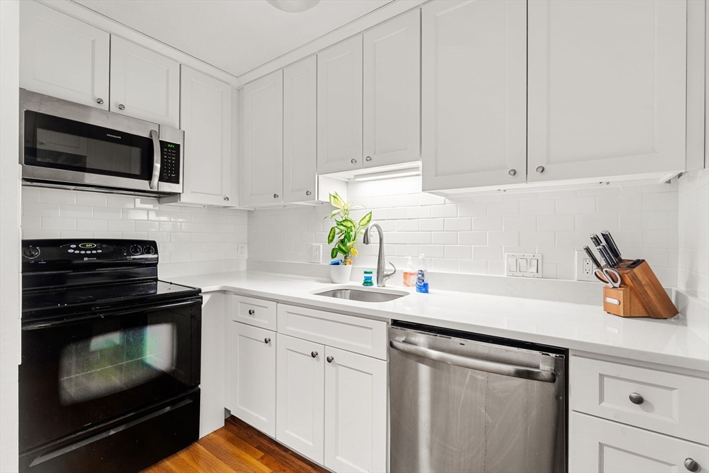 2 bed, 1 bath apartment for rent at 191 Bunker Hill St Unit 201, Charlestown — photo 3 of 12