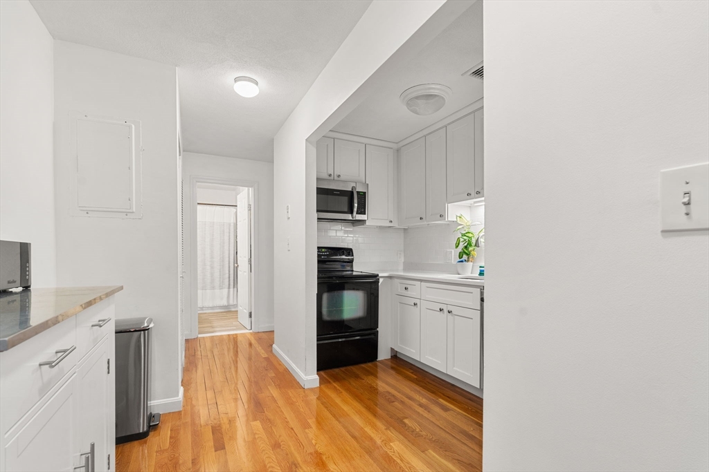 2 bed, 1 bath apartment for rent at 191 Bunker Hill St Unit 201, Charlestown — photo 4 of 12