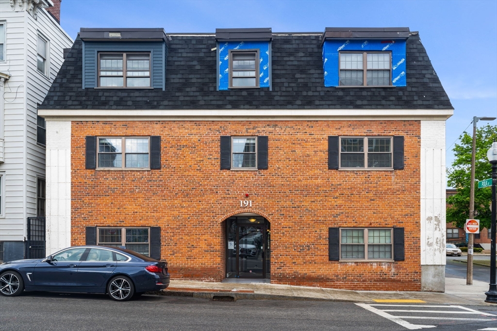 2 bed, 1 bath apartment for rent at 191 Bunker Hill St Unit 201, Charlestown — photo 12 of 12