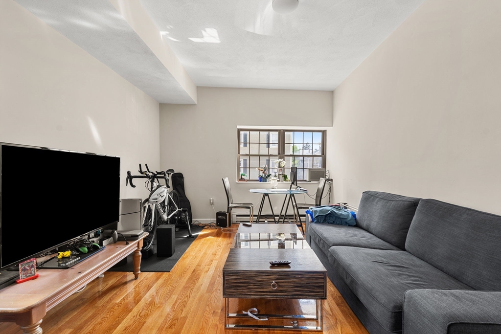 2 bed, 1 bath apartment for rent at 191 Bunker Hill St Unit 201, Charlestown — photo 9 of 12