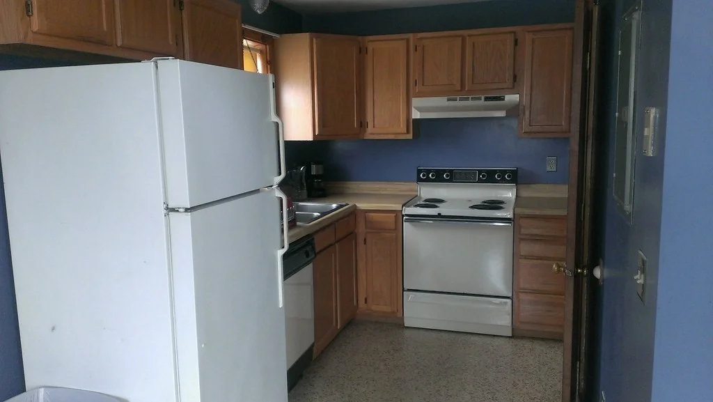 1 bed, 1 bath apartment for rent at 191 City Depot Rd Unit B, Charlton Depot — photo 3 of 16