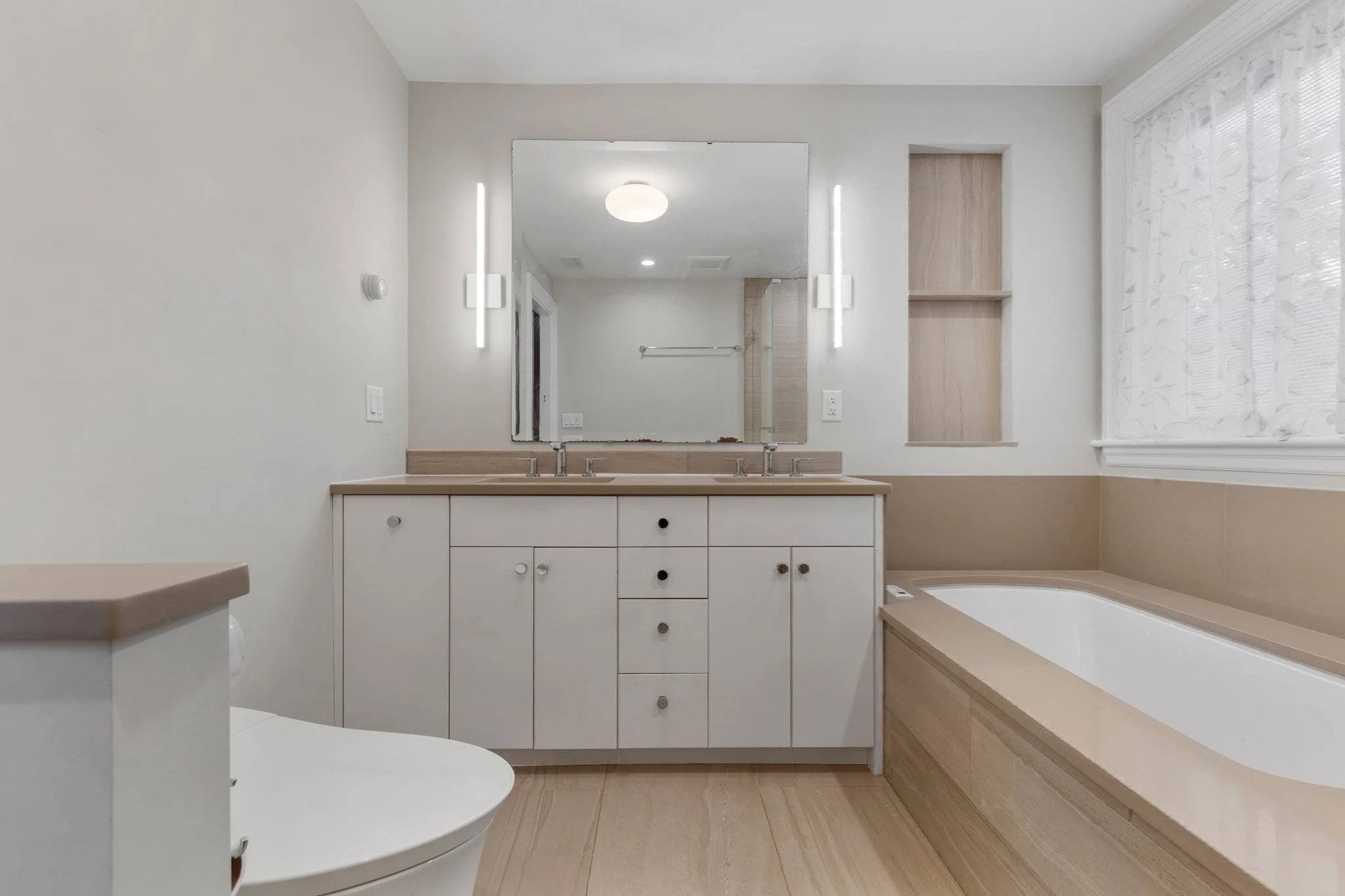 6 bed, 4+ bath apartment for rent at 191 Davis Ave, Coolidge Corner — photo 24 of 38