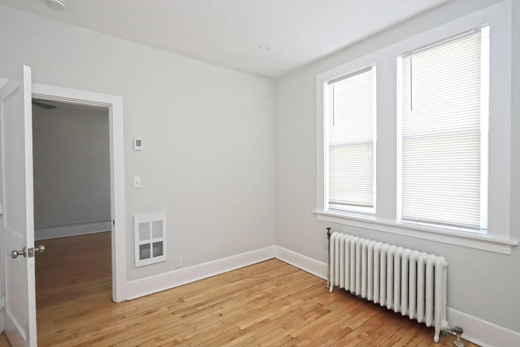 1 bed, 1 bath apartment for rent at 191 Elm St Unit 2, Center — photo 18 of 36