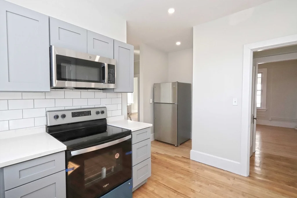 1 bed, 1 bath apartment for rent at 191 Elm St Unit 2, Center — photo 27 of 36