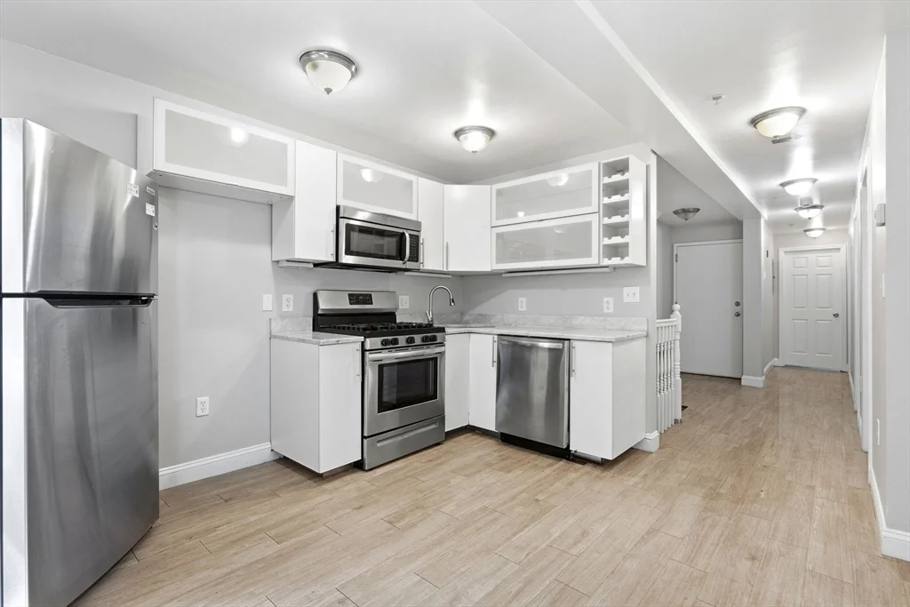 4 bed, 2 bath apartment for rent at 191 Everett St Unit 1, East Boston — photo 1 of 26