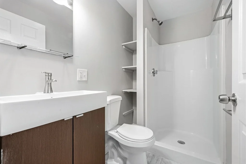 4 bed, 2 bath apartment for rent at 191 Everett St Unit 1, East Boston — photo 21 of 26