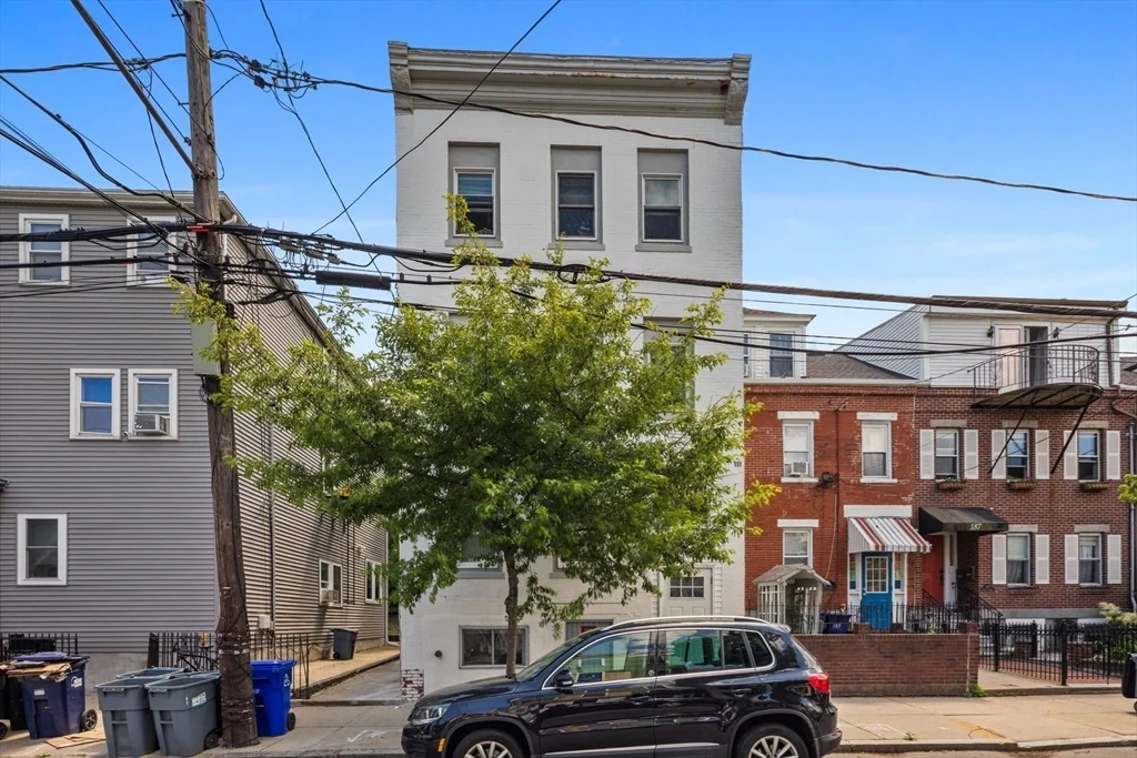 4 bed, 2 bath apartment for rent at 191 Everett St Unit 1, East Boston — photo 25 of 26