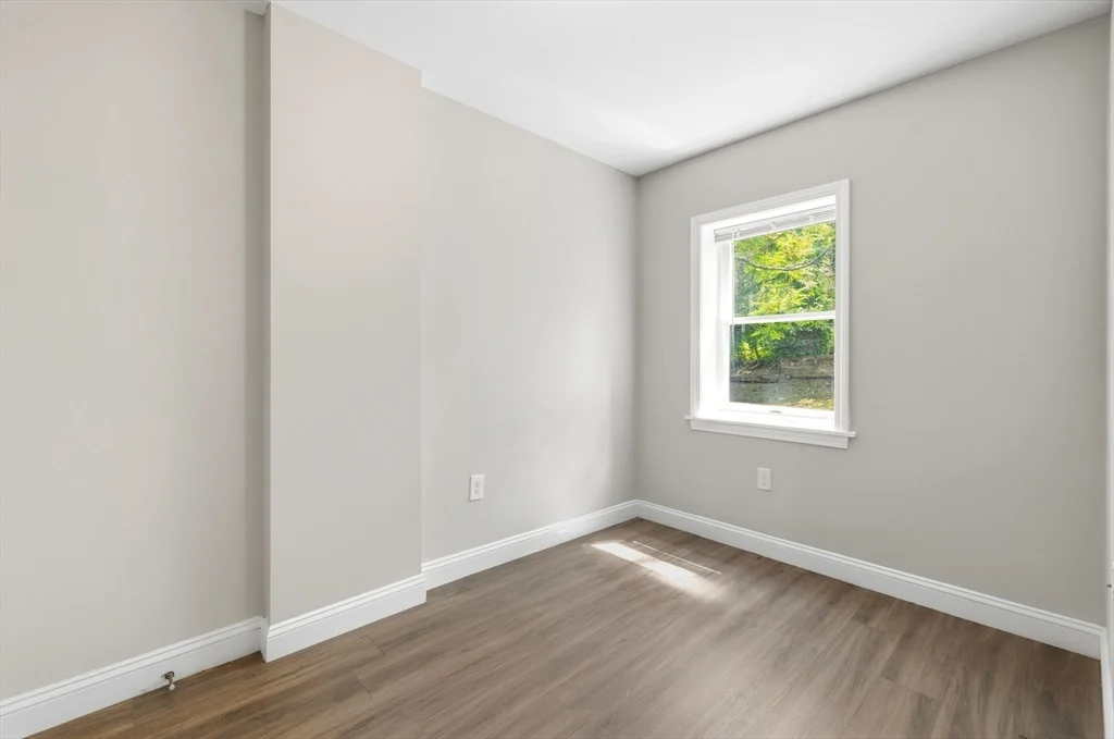 4 bed, 2 bath apartment for rent at 191 Everett St Unit 1, East Boston — photo 4 of 26