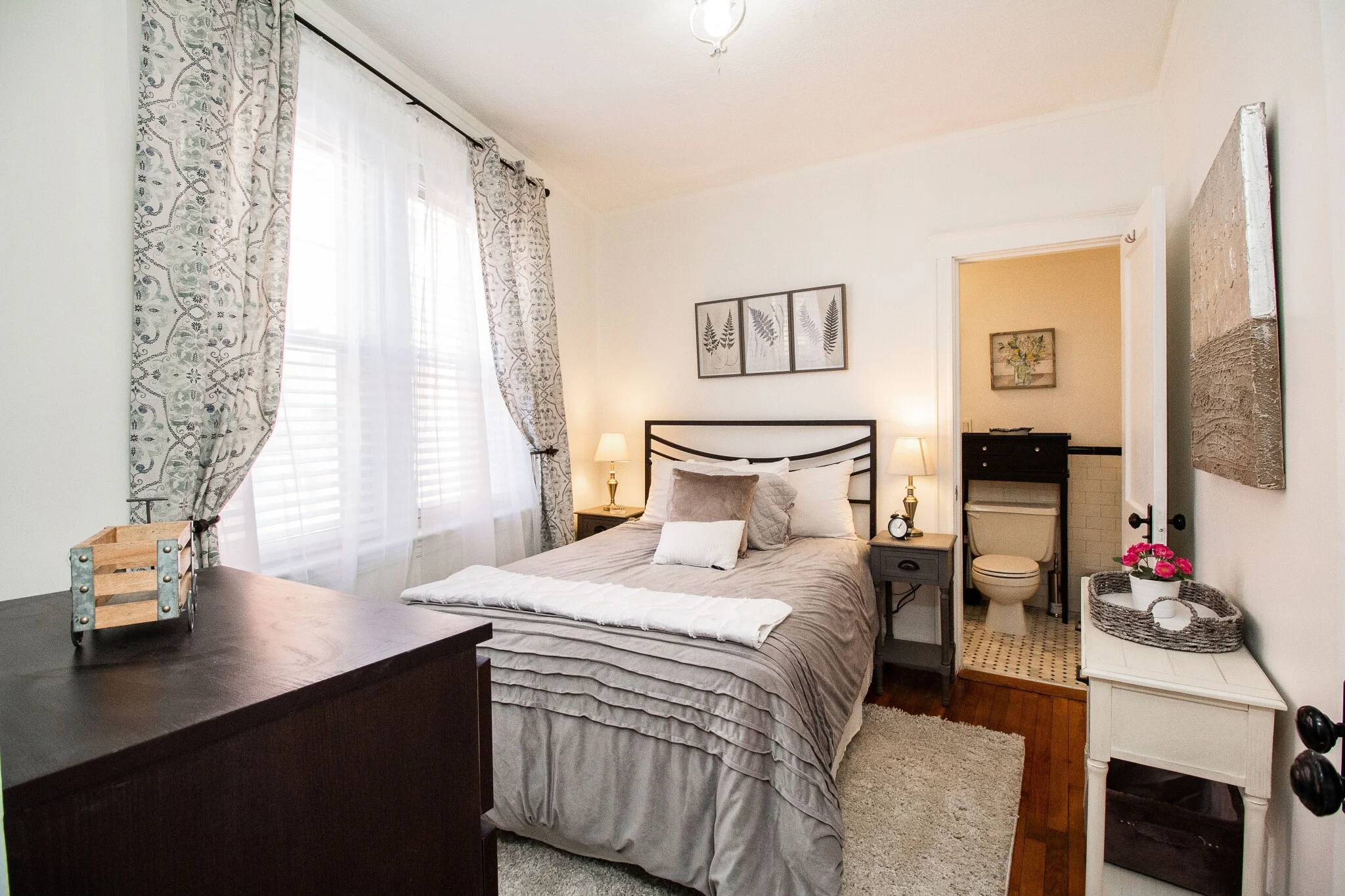 1 bed, 1 bath apartment for rent at 191 Kent Sq Unit 1, Brookline — photo 2 of 27