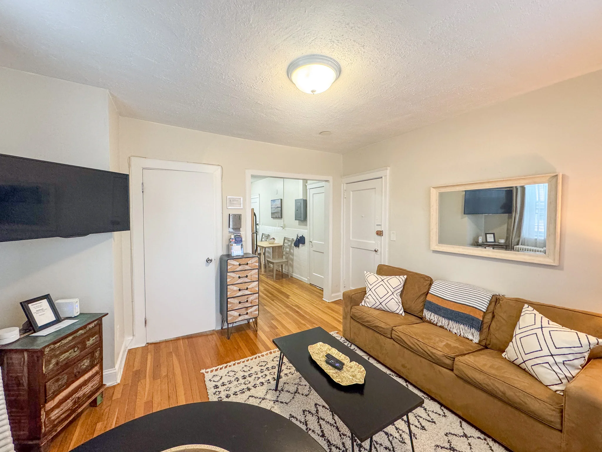 1 bed, 1 bath apartment for rent at 191 Kent St Unit 5, Brookline — photo 6 of 13