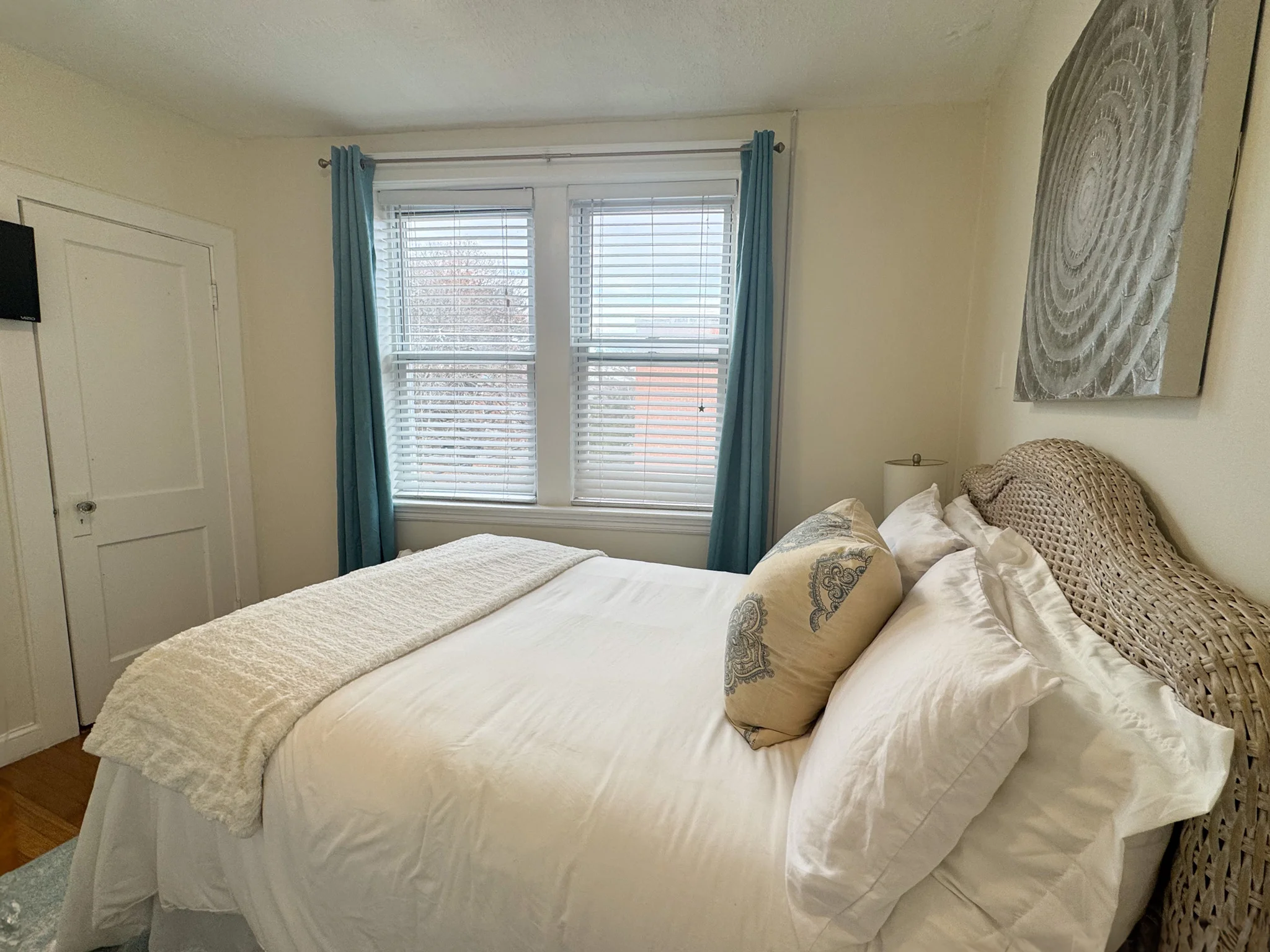 1 bed, 1 bath apartment for rent at 191 Kent St Unit 5, Brookline — photo 10 of 13