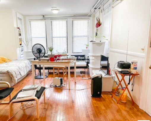Studio bed, 1 bath apartment for rent at 191 Marlborough St Unit 8, Back Bay — photo 2 of 10