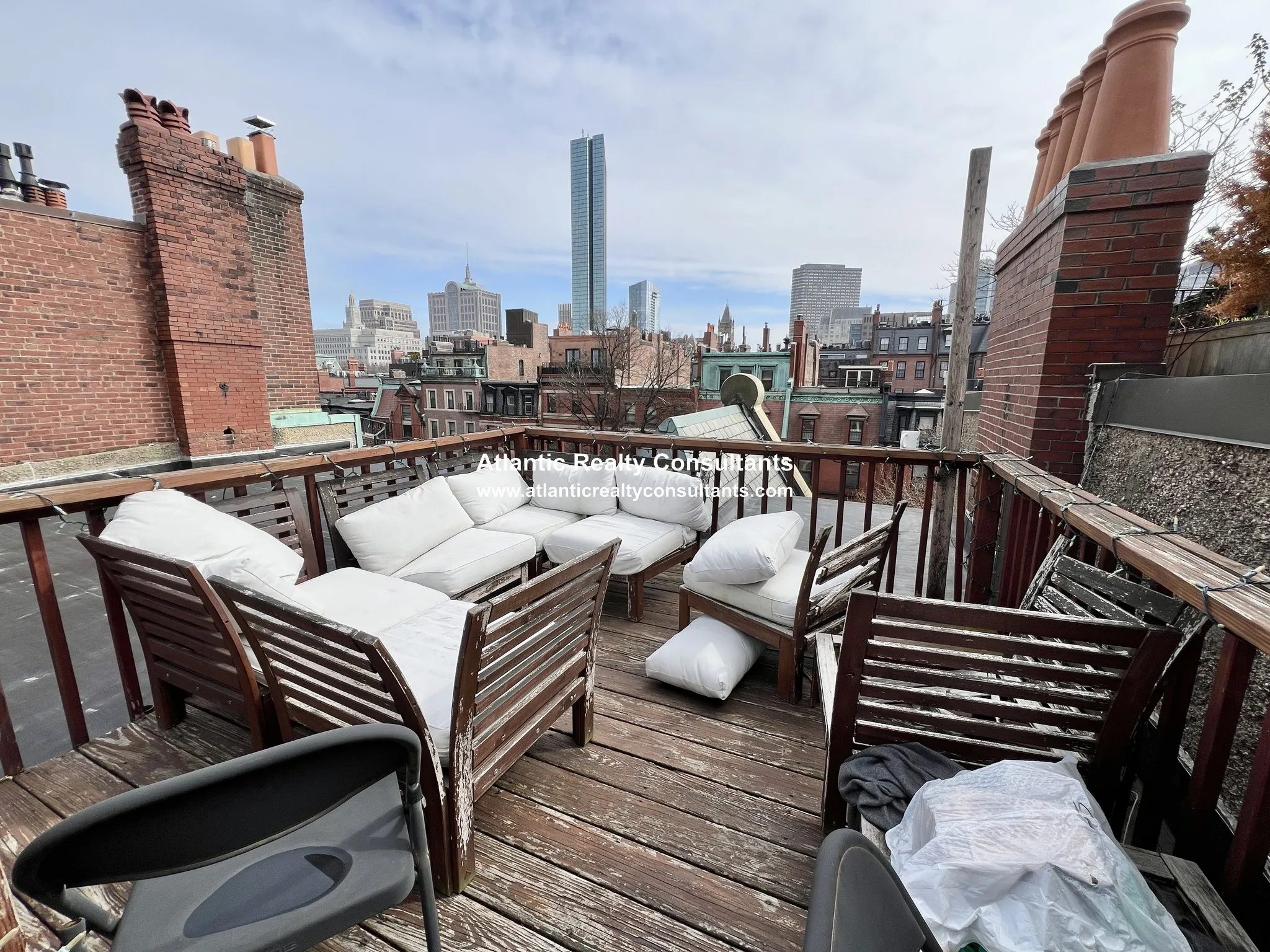 2 bed, 1 bath apartment for rent at 191 Marlborough St Unit PH, Back Bay — photo 3 of 10